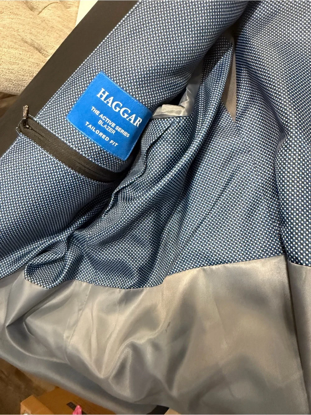 Haggar Black Sport Coat with Blue Lining size 50R